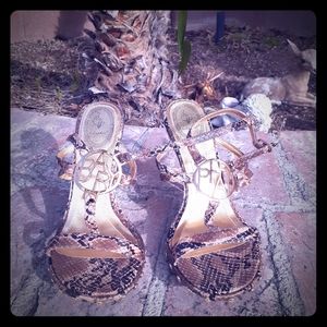 Women Heels Good Condition